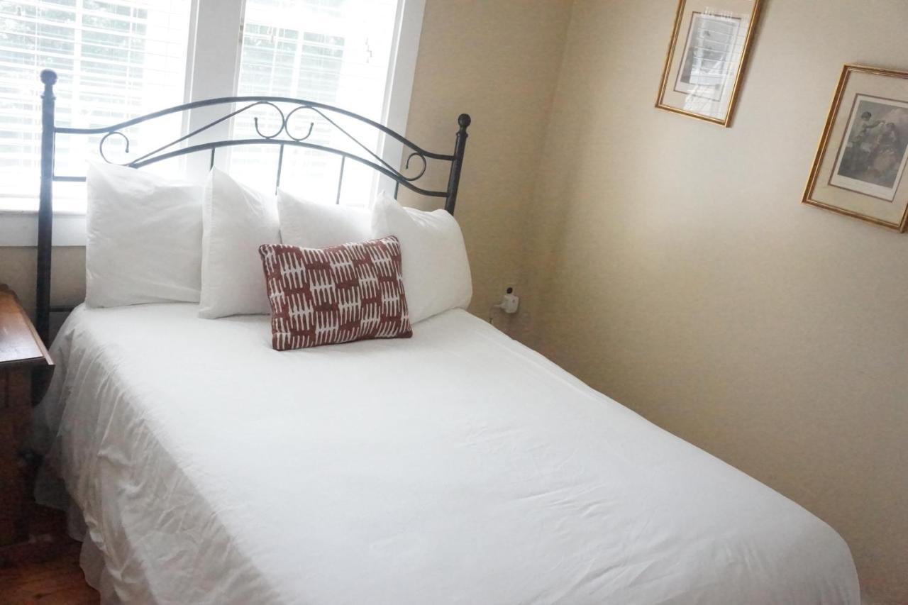 The Frogtown Inn Canadensis Eksteriør bilde