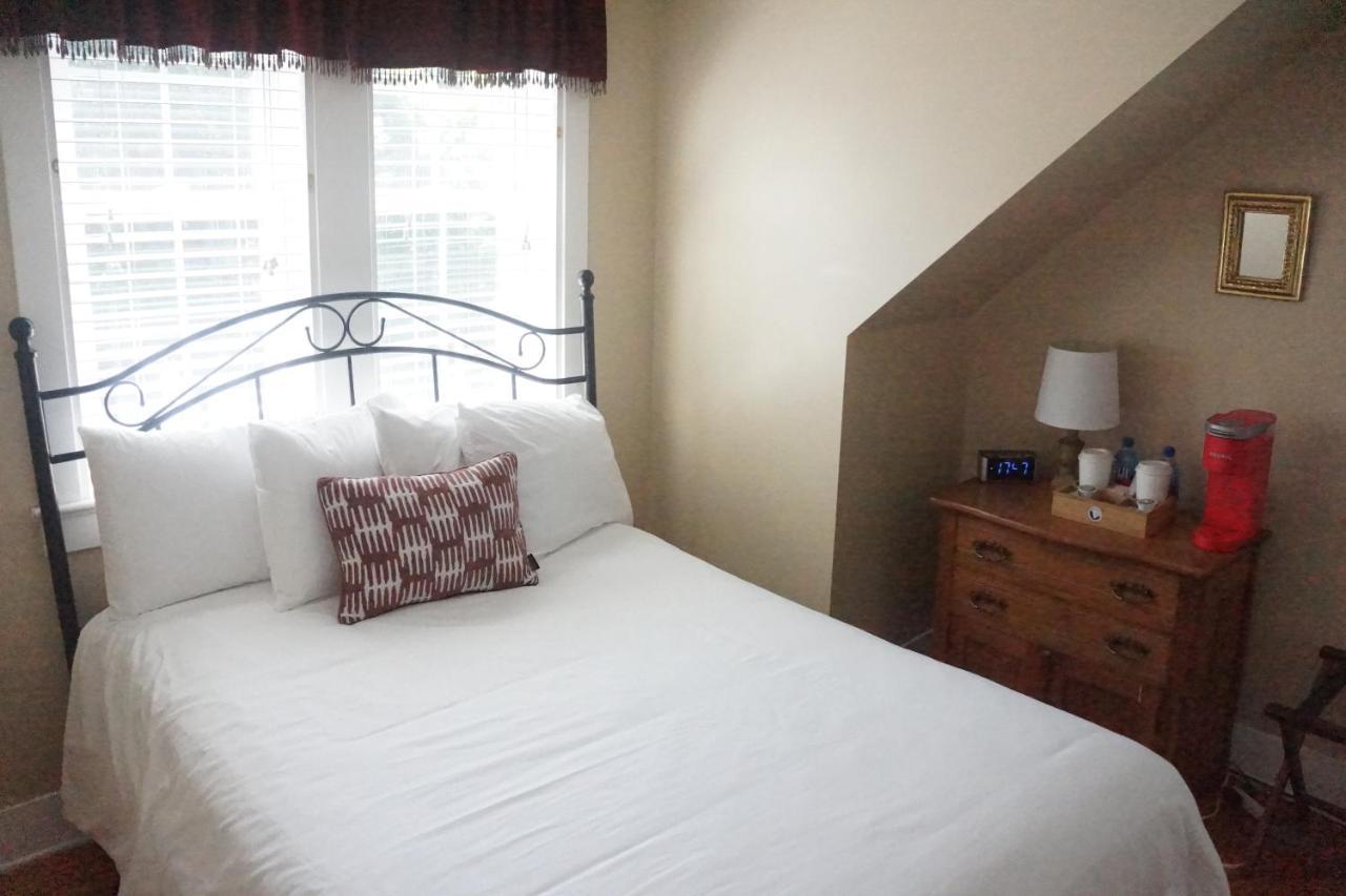 The Frogtown Inn Canadensis Eksteriør bilde
