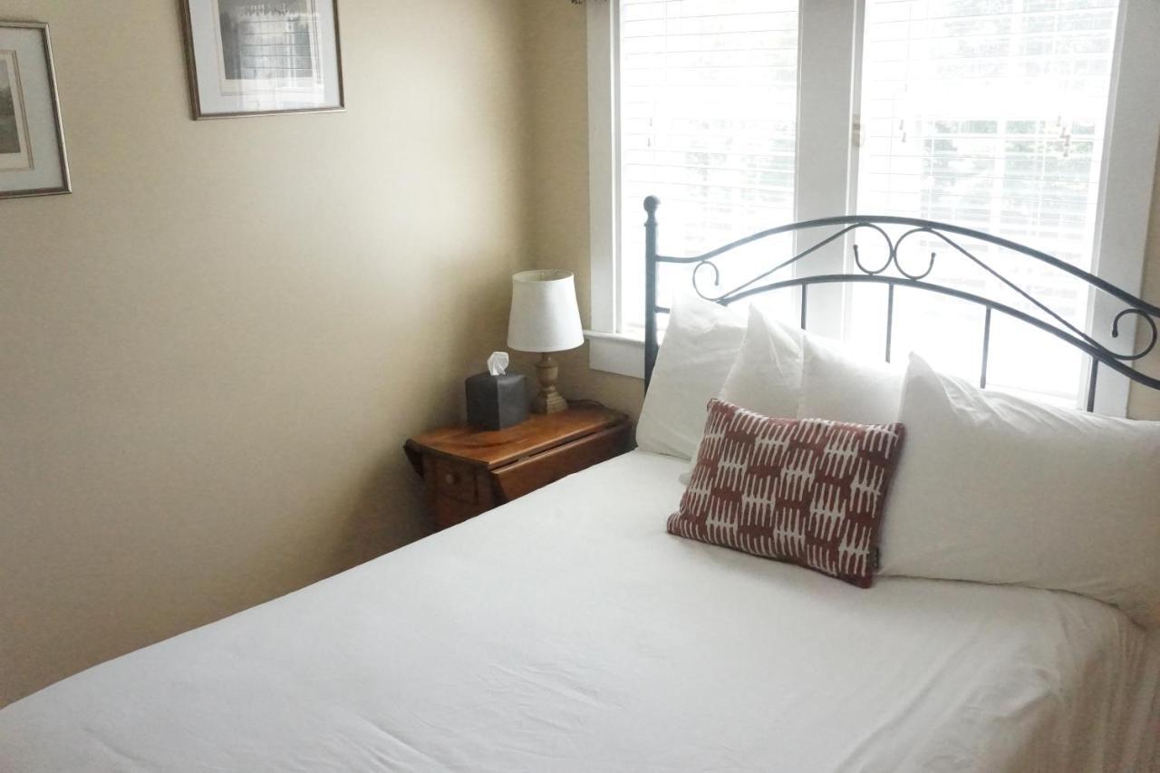The Frogtown Inn Canadensis Eksteriør bilde