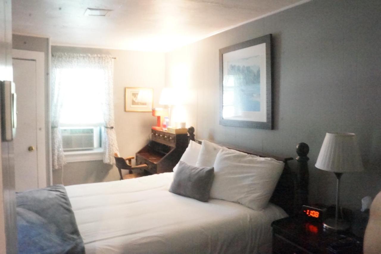The Frogtown Inn Canadensis Eksteriør bilde